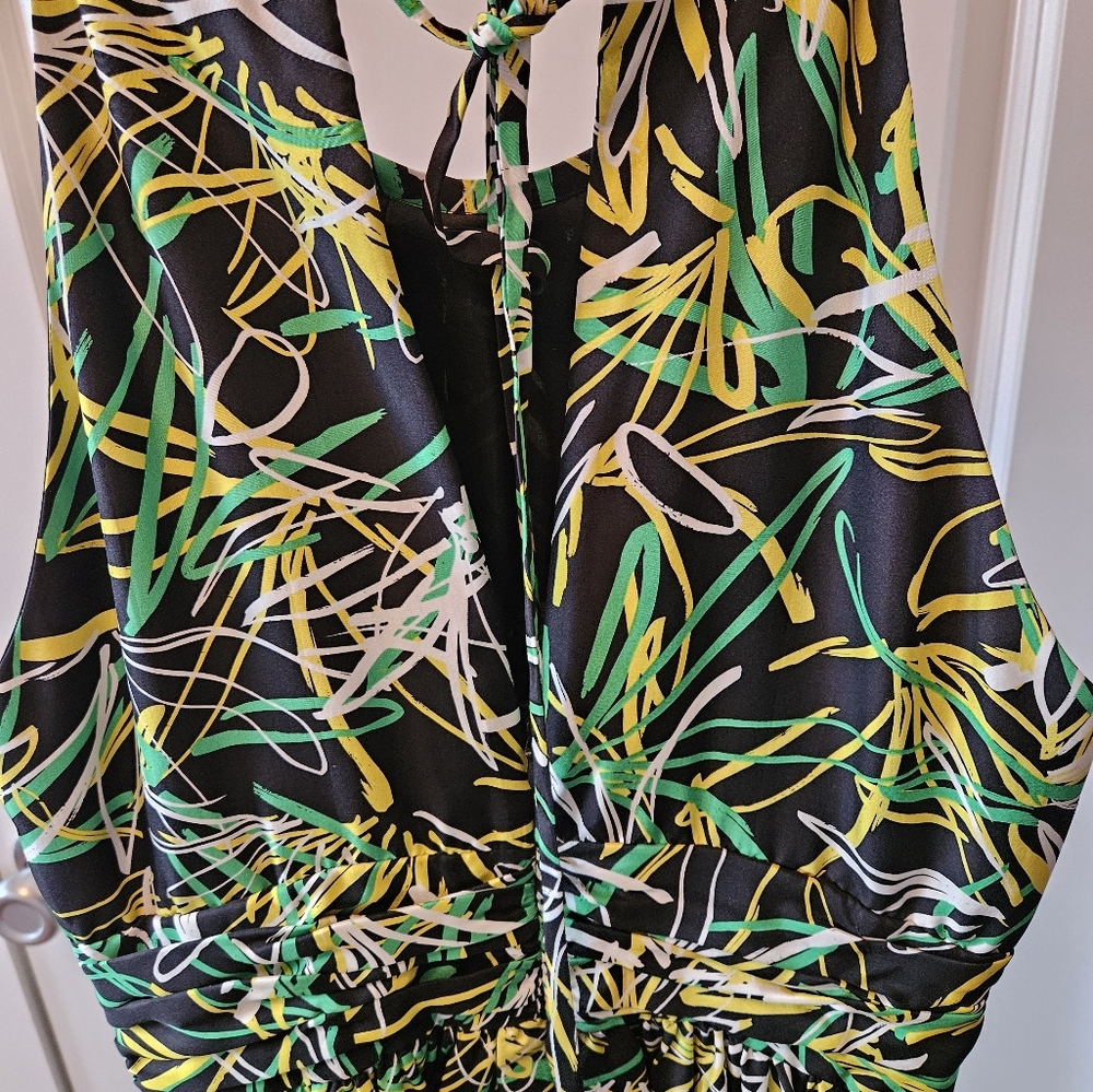 Dress - Picture 3 of 3